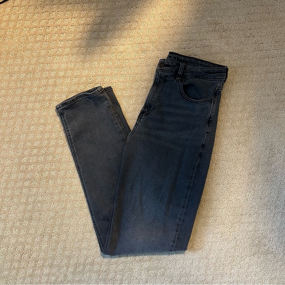 Black American Eagle X-Long Mom Jeans - Size 8